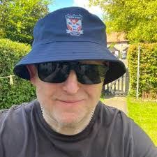 Mark Hansell's Instagram, Twitter & Facebook