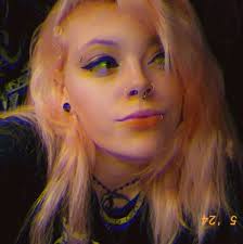 Creators that give me the ick: • Ones who have edge lord humour 🥱 • Those  dudes who pretend to be wholesome to get the ladies, but are actually a  demon •