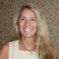 Amanda Foti's Instagram, Twitter & Facebook