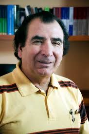 Dr. Carlos Alberto Reyes García