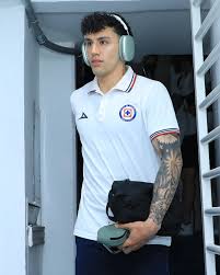 Club de Futbol Cruz Azul added...