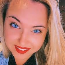 Shannon Cavucci's Instagram, Twitter & Facebook