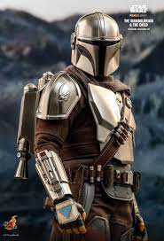 Hot Toys The Mandalorian The Mandalorian And The Child 1 6th Scale Collectible Set Star Wars Pictures Star Wars Images Mandalorian