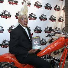 Dennis rodman is not your typical professional basketball player. Rodman Openly Discussed Sexuality In Sports Long Before The Last Dance Outsports