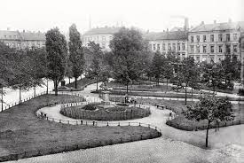 Klassisk perle i indre gårdsrom på grünerløkka: Derfor Heter Det Olaf Ryes Plass Lars Allden