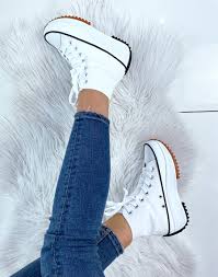 Basket blanche inspiration converse montante du 25 au 36. Basket Montante En Tissu Blanche Semelle Crantee