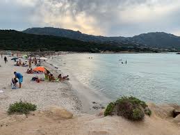Costa de smarald este atractia principala a insulei si una dintre cele mai exclusiviste zone de coasta din sardinia. Cele Mai Frumoase Plaje Din Sardinia Vizitate De Mine Lady Butterfly