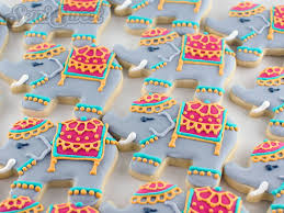 Pin By Semisweetmike On Semi Sweet Designs Decorated Cookies Elephant Cookies Wedding Biscuit Wedding Cookies