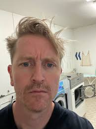 Anders Pettersson (@DEATHBYPIXEL)