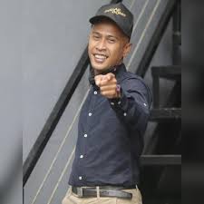 Tahniah achey menang cabaran pikatline pagi tadi. Achey Selesaikan Hutang Kerja Arwah Abam