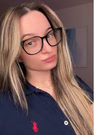 Biografía de Lara Hoenen: Un Agradecimiento Especial