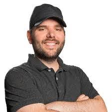 Clifford Ellis's Instagram, Twitter & Facebook