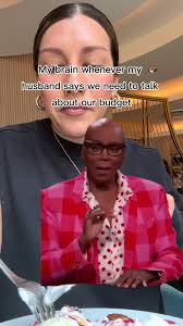 Ari Solis (@_everydayariana)