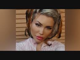 യുവാവിന്റെ മൃതദേഹം തലയില്ലാത്ത നിലയിൽ മുൻ ഓസ്‌ട്രേലിയൻ റിയാലിറ്റി ഷോ താരവും  മോഡലുമായ കാമുകി അറസ്റ്റിൽ