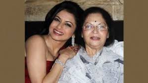 Bhagyashree belongs to the royal family of sangli. Bhagyashree Posts About Her Mom S Battle With Covid 19 Despite Various Health Issues Latestly