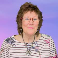 Today, in the Apex, my Dad's life was saved by an off duty paramedic and  passers by who called for an ambulance. My family are incredibly keen to  speak to the lady