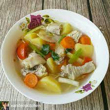Olahan ayam yang satu ini memiliki banyak penggemar lho, terutama di negeri asalnya yaitu jepang. Sop Ayam Mary Memasak