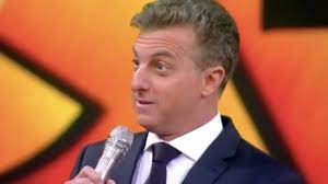 'huck's cauldron'), aired every saturday on brazilian network rede globo, and also broadcast to 114 countries, via globo international. Luciano Huck Faz Grande Anuncio Envolvendo Seu Programa Na Globo E Surpreende La Noticia
