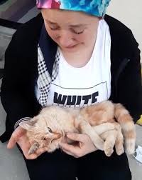 Tufekle Oldurulen Kediye Agit Haber 2020 Kedi Tufek Kizlar