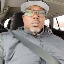 Dequan Mosley's Instagram, Twitter & Facebook