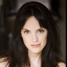 Melanie Molnar's Instagram, Twitter & Facebook