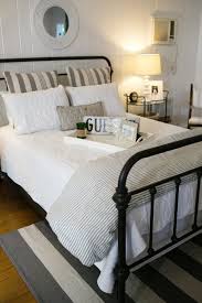 20 Beautiful Guest Bedroom Ideas My Mommy Style Remodel Bedroom Farmhouse Bedroom Decor Guest Bedroom