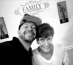 Alma was married to donald edmond wahlberg a delivery driver in 1965. Alma Wahlberg Nkotb The Blog