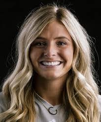 Dixie Bennett's Instagram, Twitter & Facebook