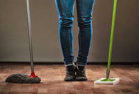 The reveal spray mop also features a nonscratch scrubbing pad to loosen stubborn spots. 11 Different Types Of Mops For Any Kind Of Floor Oh So Spotless