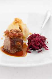 Frankisches Schauferla Mit Kartoffelknodel Und Rotkraut Rezepte Essen Fleisch Gerichte