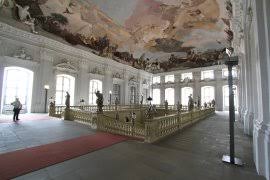 So soll ihm angeboten worden sein, die stabilität des freitragenden deckengewölbes über dem treppenhaus der würzburger residenz, des größten nördlich der alpen, mit kanonendonner zu testen. Wurzburg Wurzburg Furstbischofliche Residenz Treppenhaus Erdteilallegorien