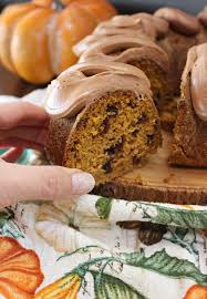 Pumpkin Chocolate Chip Bundt Cake I Dig Pinterest Recipe Chocolate Chip Bundt Cake Pumpkin Recipes Pumpkin Chocolate