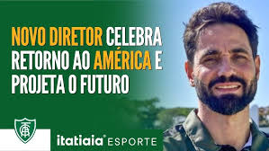 PAULO ASSIS CELEBRA RETORNO AO CLUBE E FAZ PROJEÇÃO