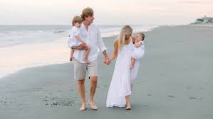 If you are looking to print timeless classic images from your family beach. What To Wear For Family Photos At The Beach Pasha Belman