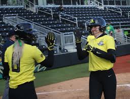 Haley cruse is a senior outfielder for the ducks and now the owner of one of the most viral videos on the internet. Gddfrabhv1j9dm