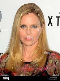 Kristen Bauer's Instagram, Twitter & Facebook