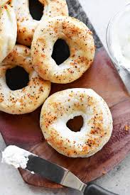 Great low carb 65 calorie everything bagels 12oz 6 bagels. Garlic Herb Two Ingredient Dough Bagels The Gunny Sack