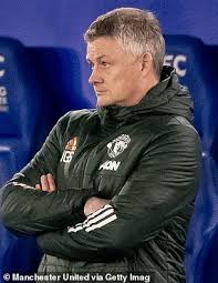 Gary neville apologised for his commentary as manchester united went top of the leaguecredit: Gary Neville Demoralised And Disappointed As Manchester United Miss Opportunity To Win Trophy Aktuelle Boulevard Nachrichten Und Fotogalerien Zu Stars Sternchen
