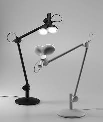 Lobot Desk Light By Jin Seok Hwang Goruntuler Ile Urun Tasarimi Lamba Tasarim