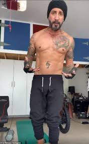 Mclean, the first member of the famous vocal harmony group, backstreet boys, is known for his amazing voice and outstanding performances. Backstreet Boys Aj Mclean Set To Join Dancing With The Stars Aktuelle Boulevard Nachrichten Und Fotogalerien Zu Stars Sternchen