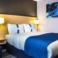 The address for holiday inn express & suites anaheim resort area, an ihg hotel is 1411 south manchester avenue, anaheim, california 92802 what is the price for tonight? Hotel Holiday Inn Express Manchester Airport Manchester Trivago De