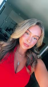 Jacquelyn Arthur's Instagram, Twitter & Facebook