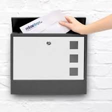 Ces boîtes aux lettres exclusives ajouter sans aucun doute de la valeur à larob réalise des boîtes aux lettres (boîtes ou armoires postales) design en aluminium dans toutes les couleurs ral et sur mesure, également sans. Relaxdays Boite Aux Lettre Design En Metal 36x30cm Noir Blanc Cdiscount Bricolage