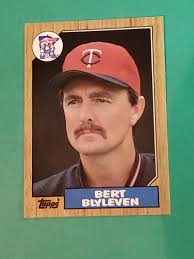 Bert Blyleven 1987 Topps #25 Base Price Guide