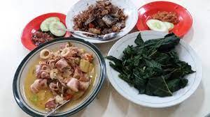 Vine restaurant bisa jadi pilihan kamu. Warung Lalapan Babeh Mangga Besar Setara Net