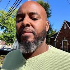 The Stay @ Home Fragrance Mama (@JoyyUnSpeakable)