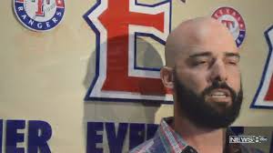 Dillon Gee discusses signing with the Rangers