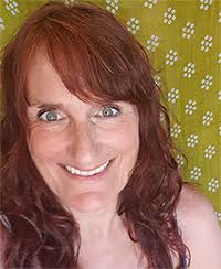 Yoga Vidya: Julia Lang