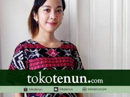 Kain ini terbuat dari benang yg ditenun dengan teknik ikat pembuatnya tak lain adalah. Jual Tenun Online Kain Tenun Baju Tenun Tenun Troso Jepara Bisa Kirim Di Jakarta Depok Bandung Semarang Solo Jogja Surabaya Malang Kupang Tenunan Kain Solo