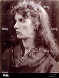 Clara Woodruff's Instagram, Twitter & Facebook